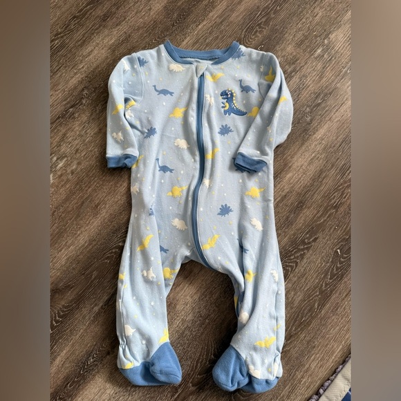 6m Tuffy Dinosaur sleeper - Picture 2 of 2